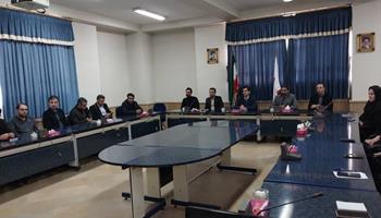 برگزاری میز خدمت پژوهشگاه نیرو در مجتمع آموزشی و پژوهشی اصفهان
